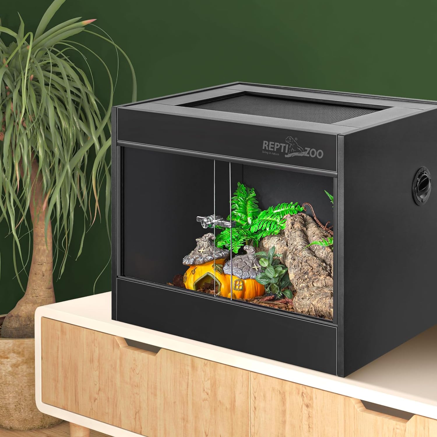 ReptiZoo Multifunctional Pumpkin Hide Castle