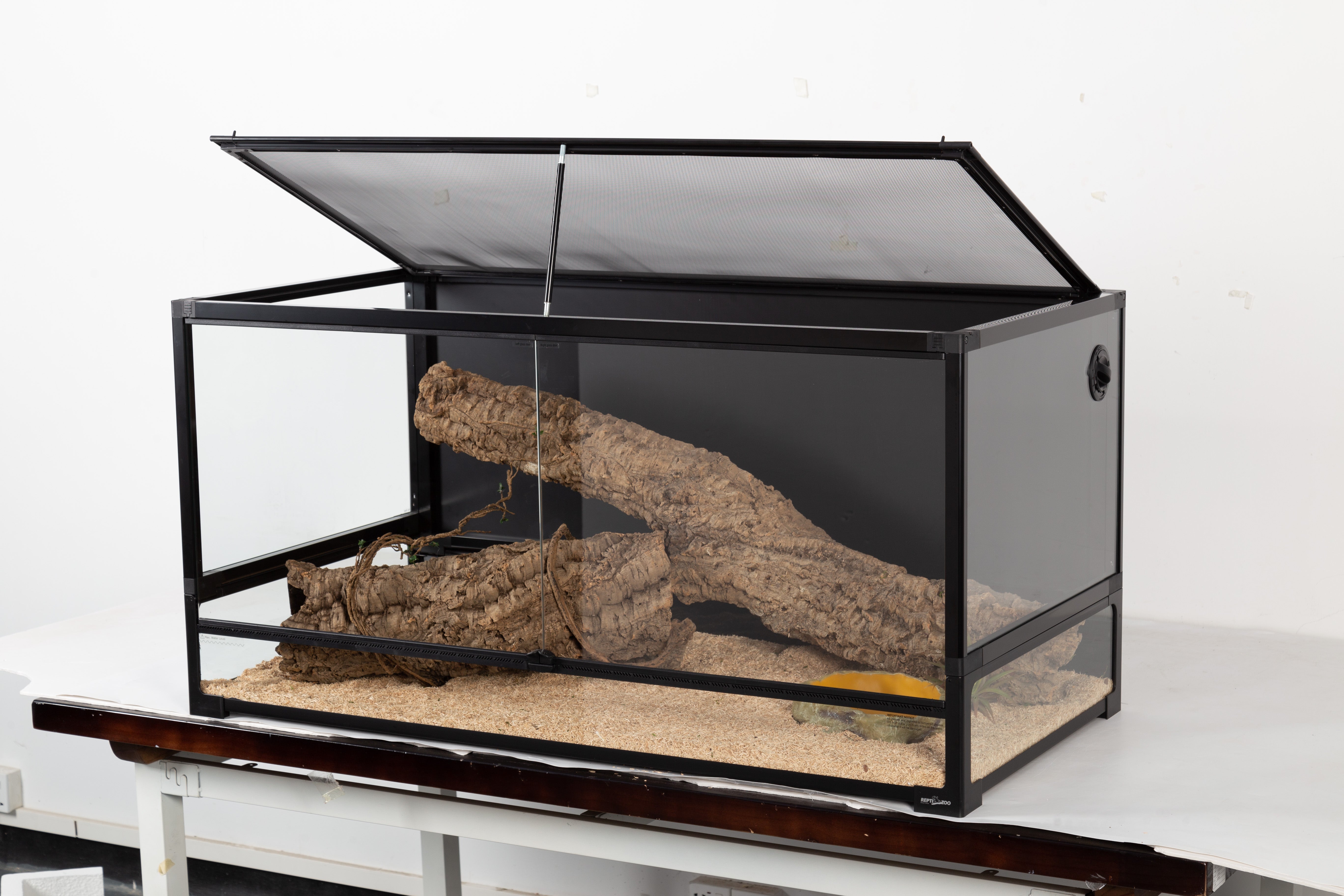 ReptiZoo Easy-Folding Knock-Down Glass Terrarium with PVC Backing **COURIER SHIPPABLE**